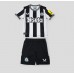 Newcastle United Hjemmedraktsett Barn 2023-24 Korte ermer (+ Korte bukser)